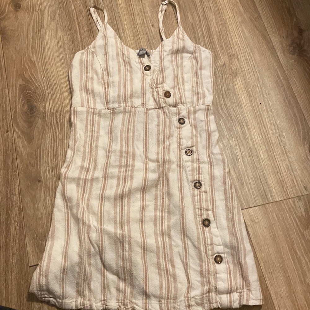 Summer dress. Short. Spaghetti strap.